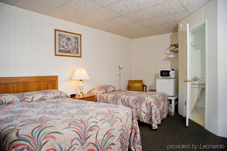Motel Montreal Lake George Værelse billede