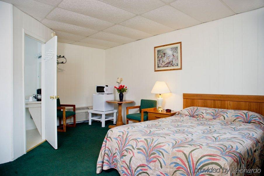 Motel Montreal Lake George Værelse billede